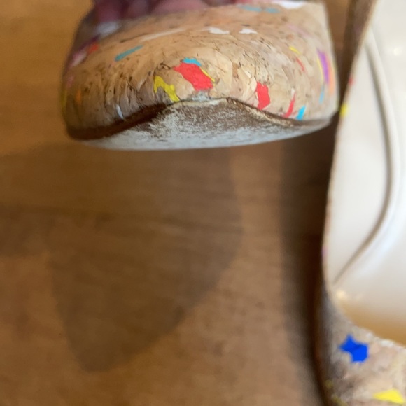 Neiman Marcus cork paint splatter nude kitten heel - Picture 8 of 8